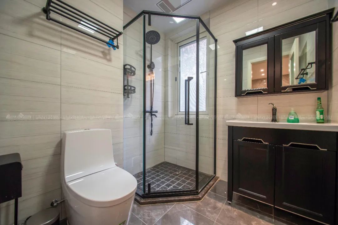 赏·析|剔除羁绊，一屋三餐四季，随心而活。