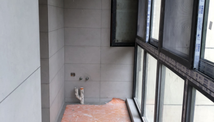 东湖大郡瓦工阶段