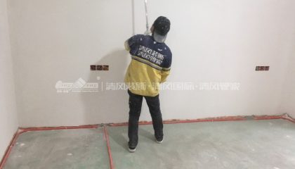 官庄前花园油漆阶段