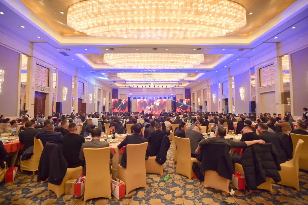 龙腾年·秉初心·创未来|清风装饰25周年主题年会圆满成功！