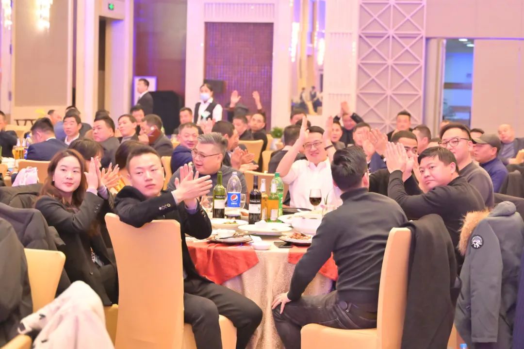 龙腾年·秉初心·创未来|清风装饰25周年主题年会圆满成功！