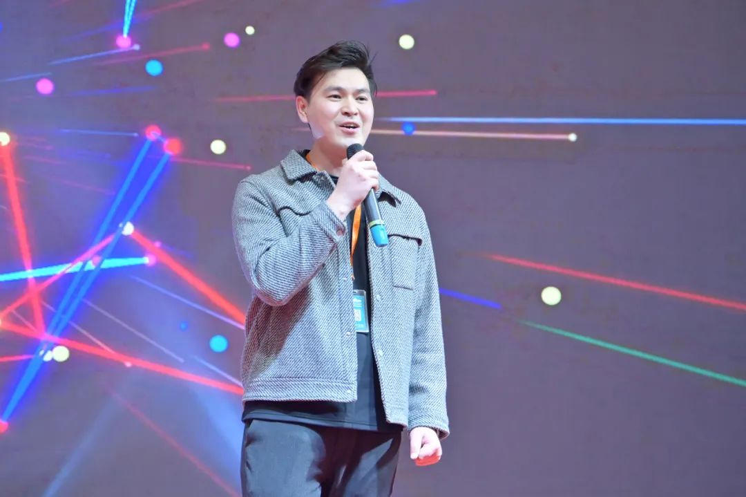 龙腾年·秉初心·创未来|清风装饰25周年主题年会圆满成功！