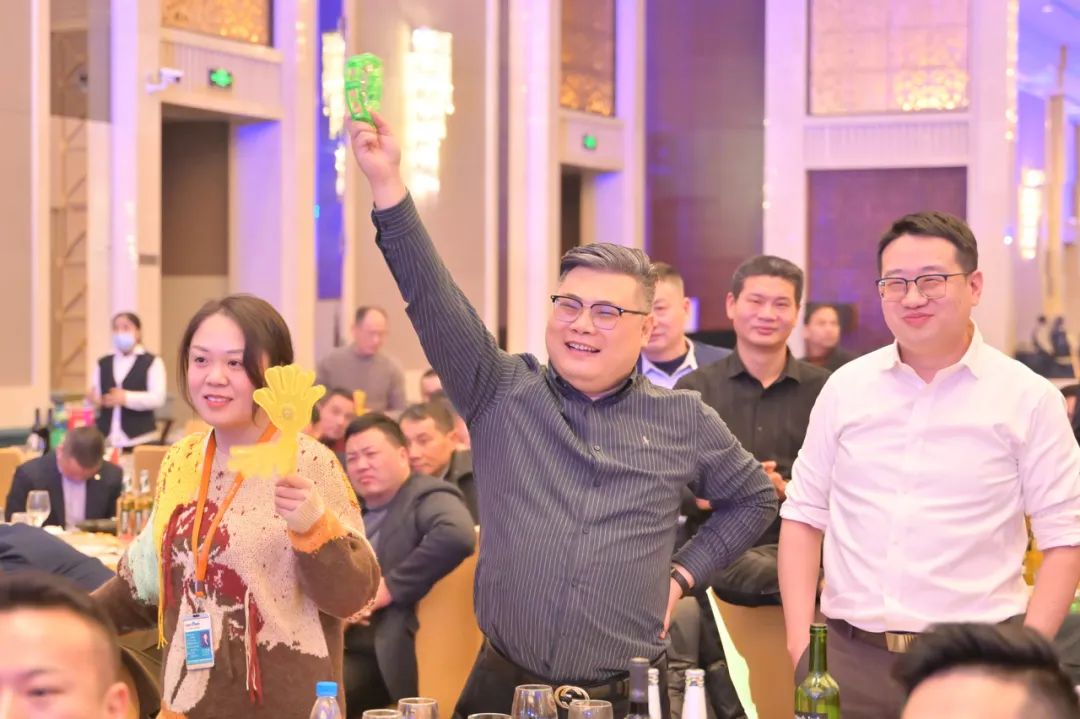 龙腾年·秉初心·创未来|清风装饰25周年主题年会圆满成功！