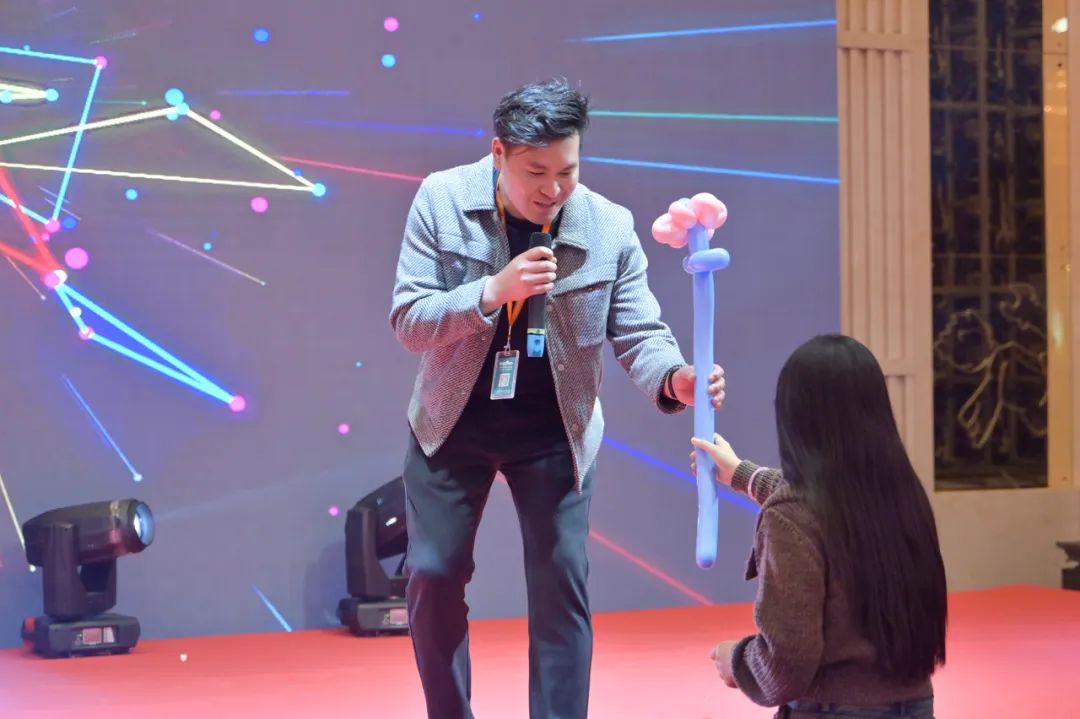 龙腾年·秉初心·创未来|清风装饰25周年主题年会圆满成功！