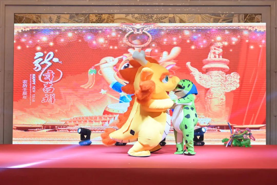 龙腾年·秉初心·创未来|清风装饰25周年主题年会圆满成功！