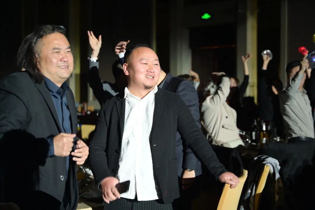 龙腾年·秉初心·创未来|清风装饰25周年主题年会圆满成功！