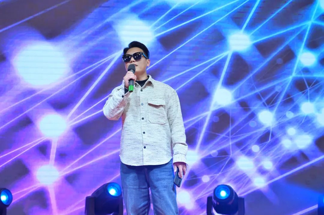 龙腾年·秉初心·创未来|清风装饰25周年主题年会圆满成功！