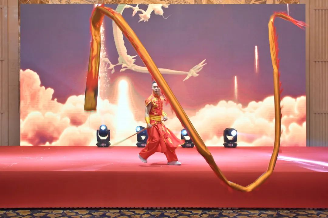 龙腾年·秉初心·创未来|清风装饰25周年主题年会圆满成功！