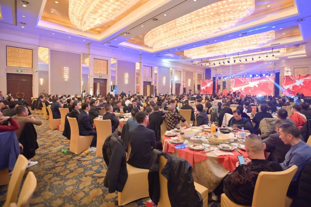 龙腾年·秉初心·创未来|清风装饰25周年主题年会圆满成功！