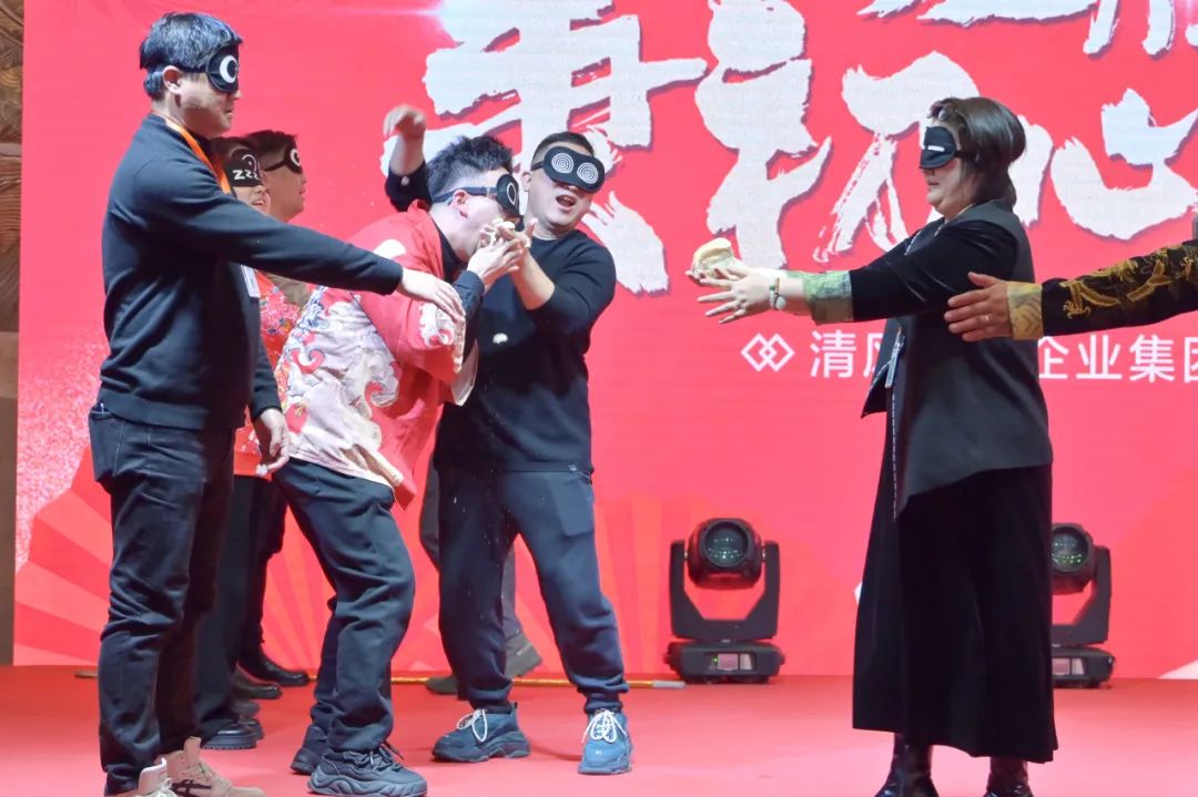 龙腾年·秉初心·创未来|清风装饰25周年主题年会圆满成功！