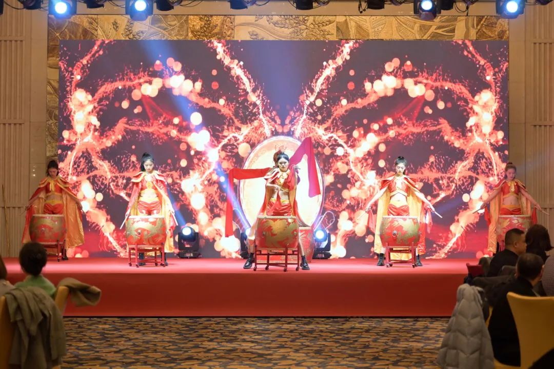 龙腾年·秉初心·创未来|清风装饰25周年主题年会圆满成功！