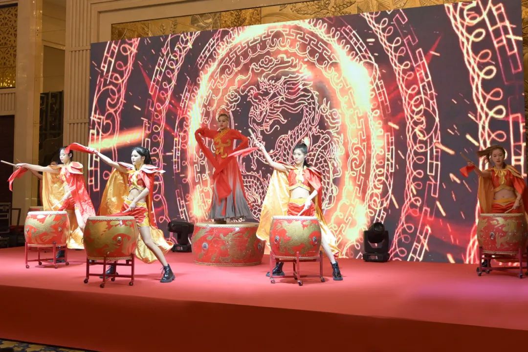 龙腾年·秉初心·创未来|清风装饰25周年主题年会圆满成功！