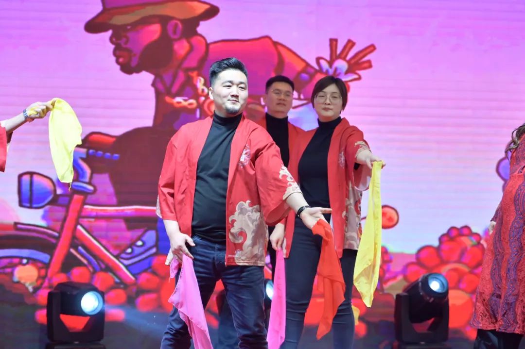 龙腾年·秉初心·创未来|清风装饰25周年主题年会圆满成功！