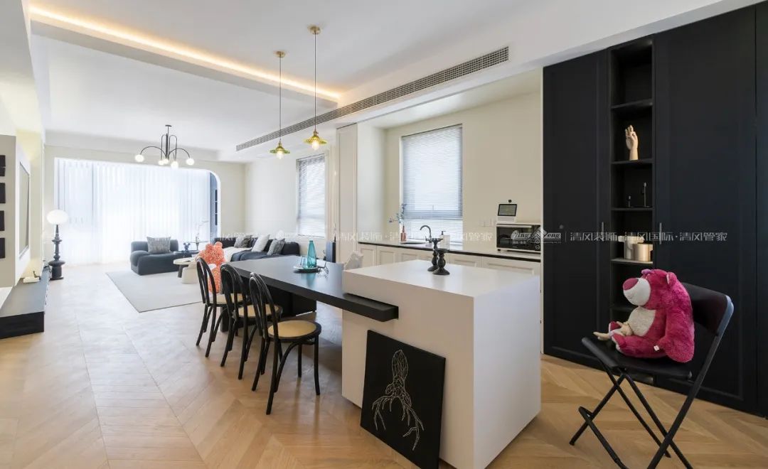 赏·析|300㎡轻法混搭风，时尚温馨感拉满！