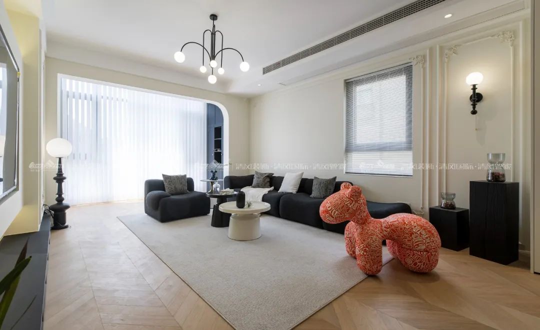 赏·析|300㎡轻法混搭风，时尚温馨感拉满！