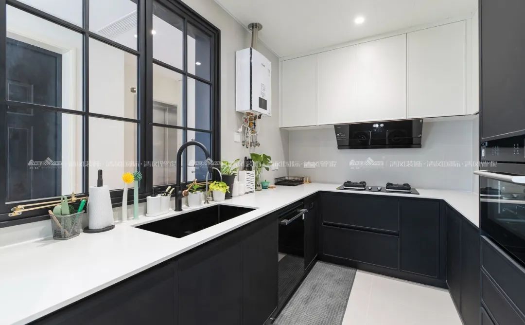 赏·析|300㎡轻法混搭风，时尚温馨感拉满！