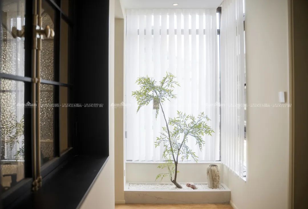 赏·析|300㎡轻法混搭风，时尚温馨感拉满！