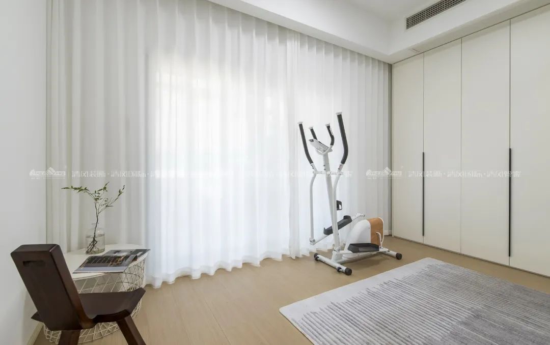 赏·析|300㎡轻法混搭风，时尚温馨感拉满！