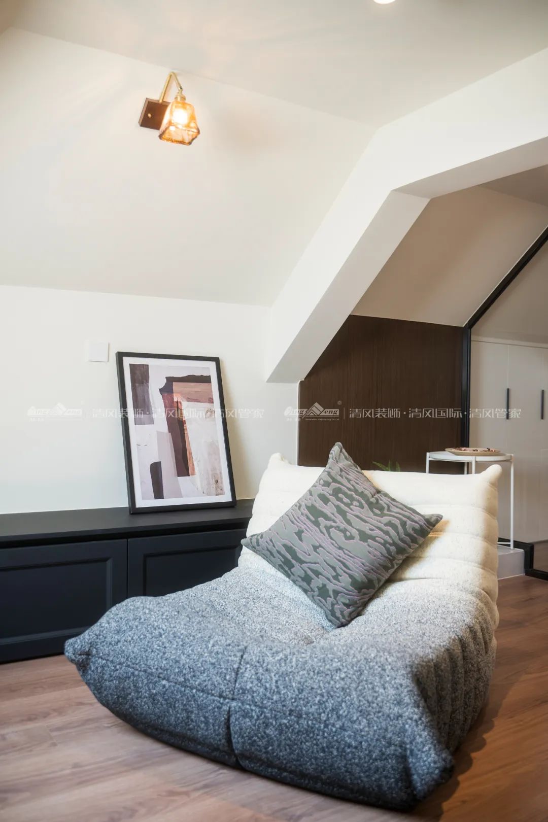 赏·析|300㎡轻法混搭风，时尚温馨感拉满！