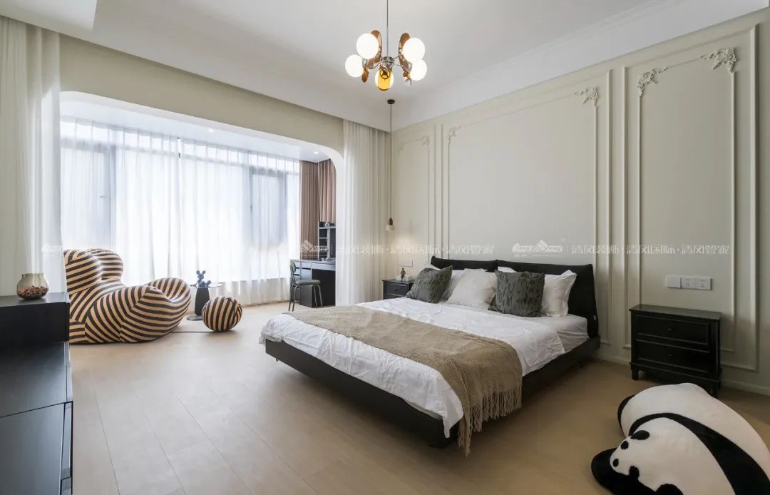 赏·析|300㎡轻法混搭风，时尚温馨感拉满！