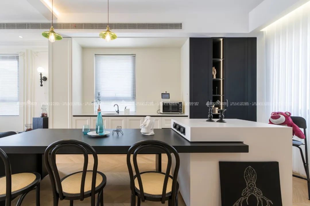 赏·析|300㎡轻法混搭风，时尚温馨感拉满！