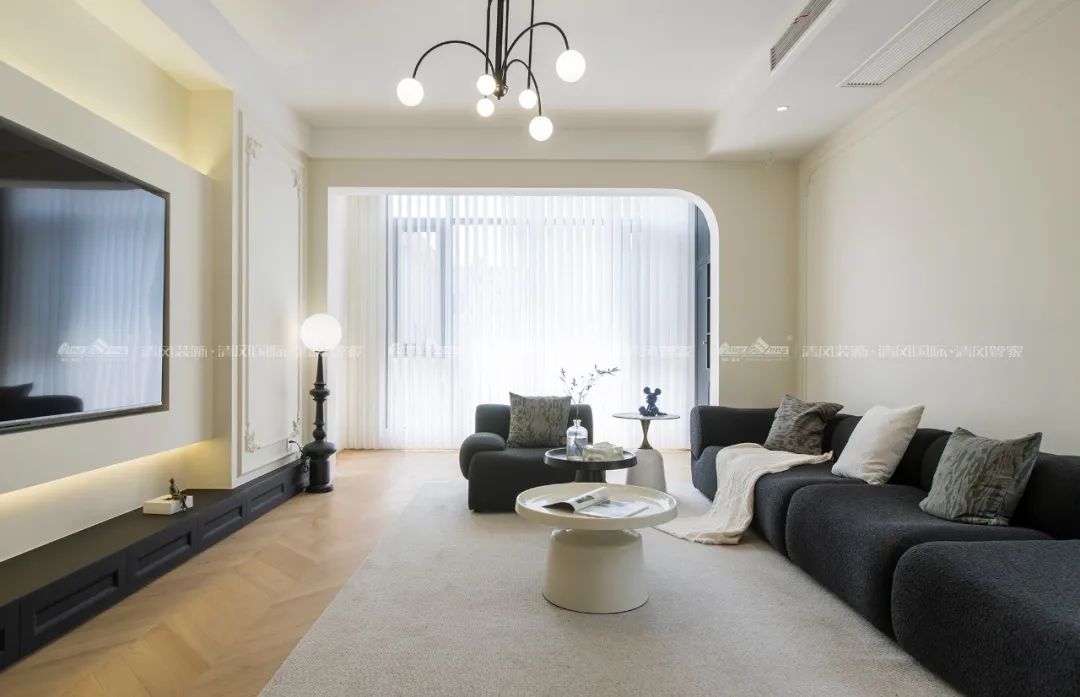 赏·析|300㎡轻法混搭风，时尚温馨感拉满！