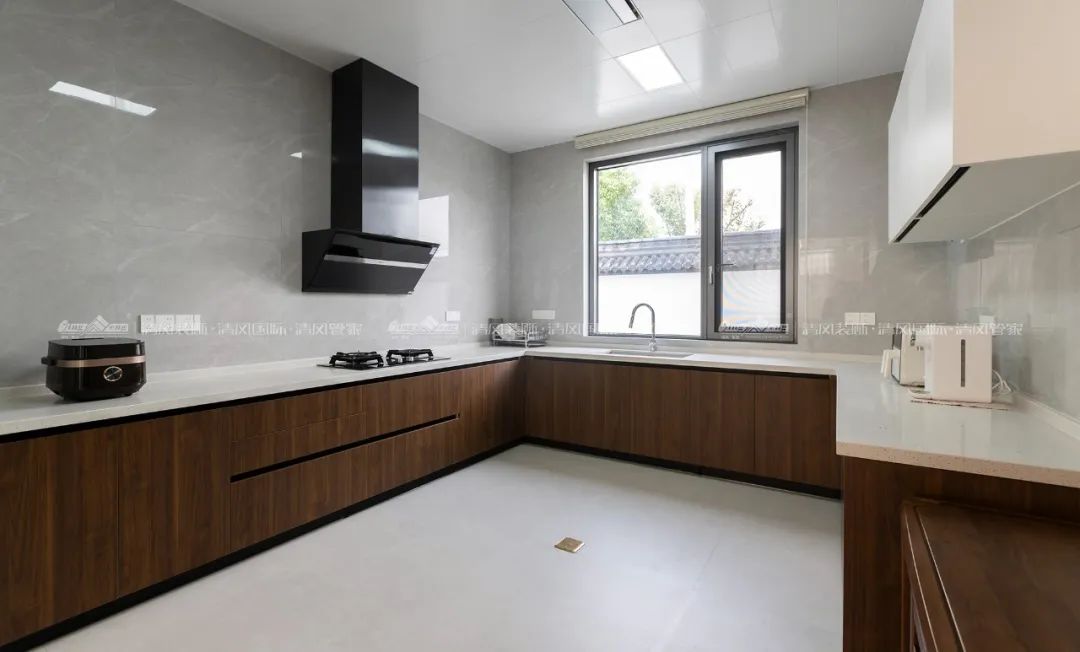 赏·析|420㎡现代简约，家是自然的延伸