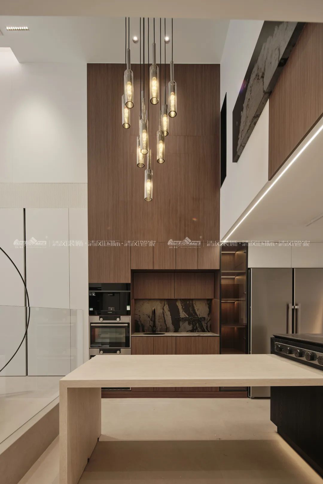 赏·析|289㎡现代极简别墅，生活与艺术的碰撞