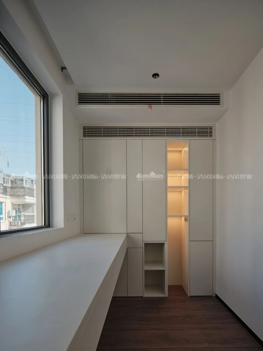 赏·析|289㎡现代极简别墅，生活与艺术的碰撞