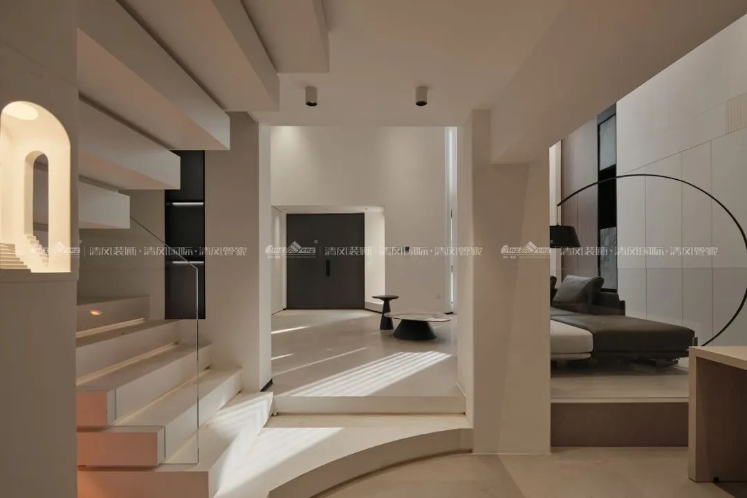 赏·析|289㎡现代极简别墅，生活与艺术的碰撞