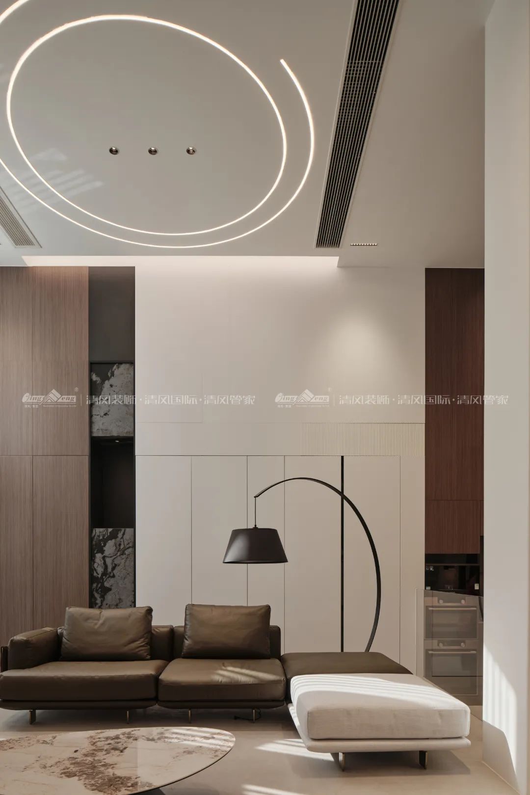 赏·析|289㎡现代极简别墅，生活与艺术的碰撞